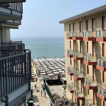 Appartamento Lido Di Jesolo, Lovely And Sea View Flat