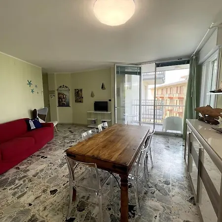 Lido Di Jesolo, Lovely And Sea View Flat Appartamento Lido di Jesolo